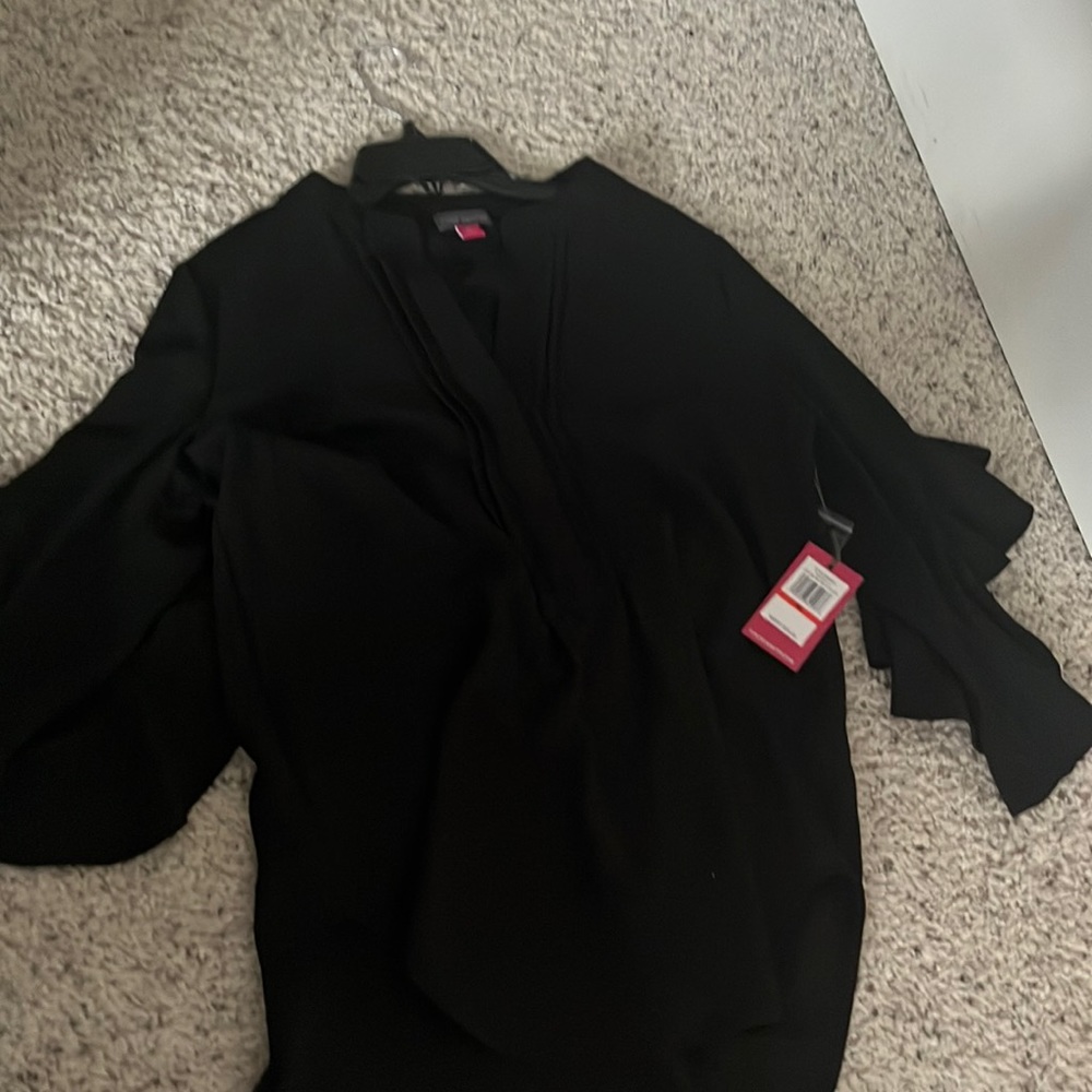 NWT XS Vince Camuto top